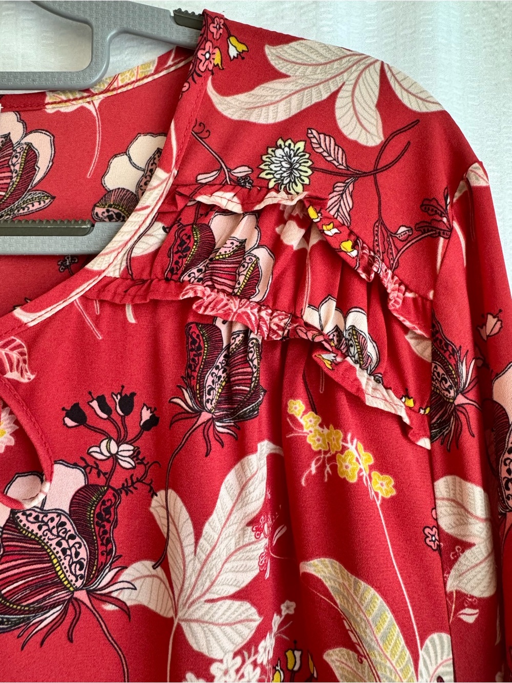 LOFT Soft Red Floral Tie-Neck Peasant Blouse - Picture 3 of 10